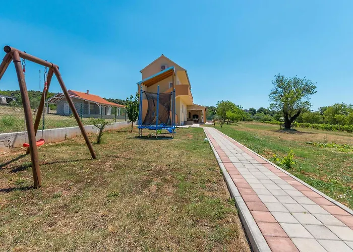 Casa de Férias 4 Bedroom Stunning In Polaca