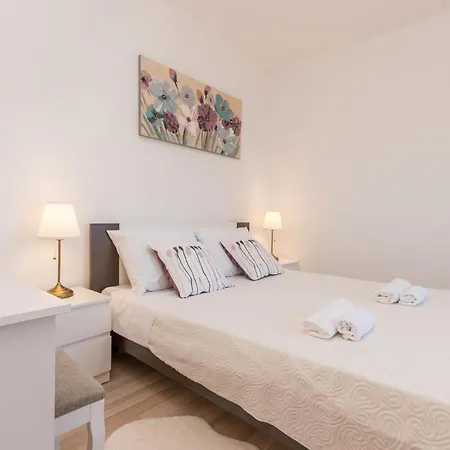 Holiday home In With House A Panoramic View Polaca