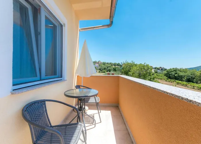 4 Bedroom Stunning In Σπίτι διακοπών Polaca