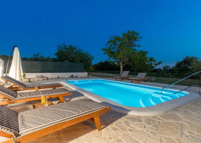 4 Bedroom Stunning In * Polaca