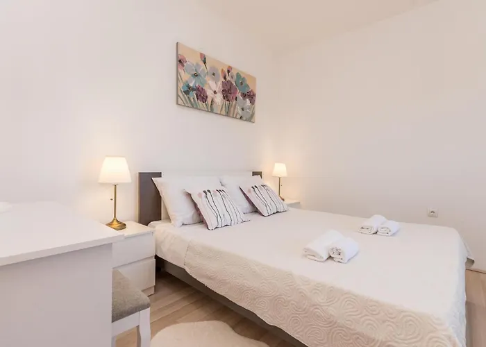 Σπίτι διακοπών 4 Bedroom Stunning In Polaca