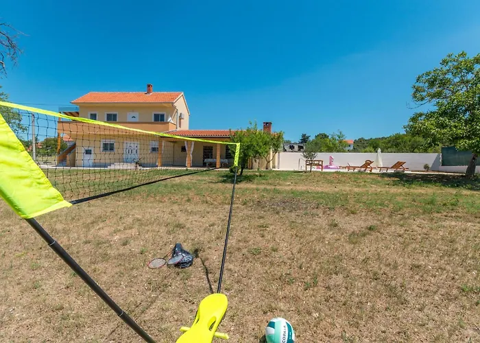 4 Bedroom Stunning In Polaca